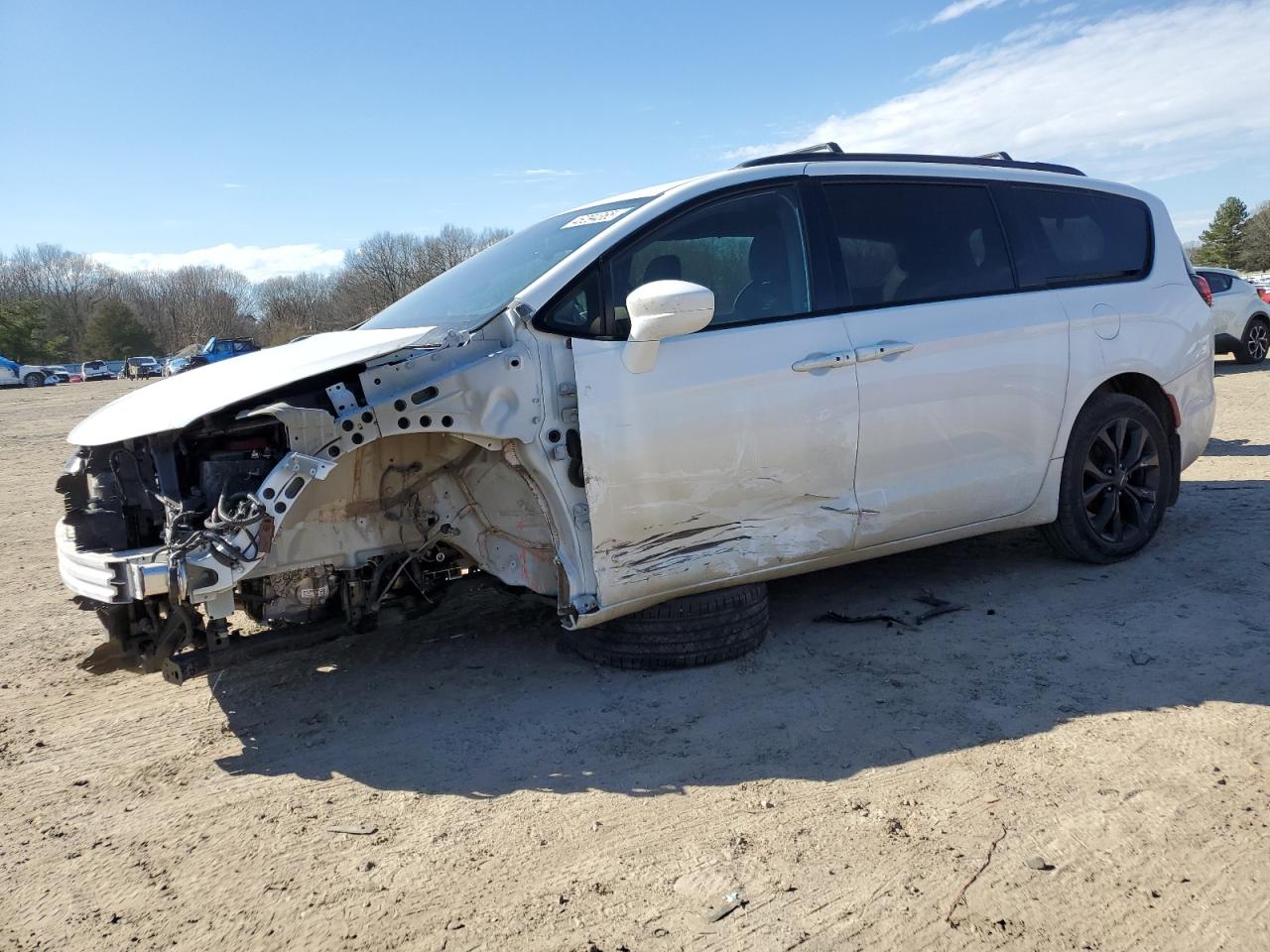 2020 Chrysler Pacifica - Image 1