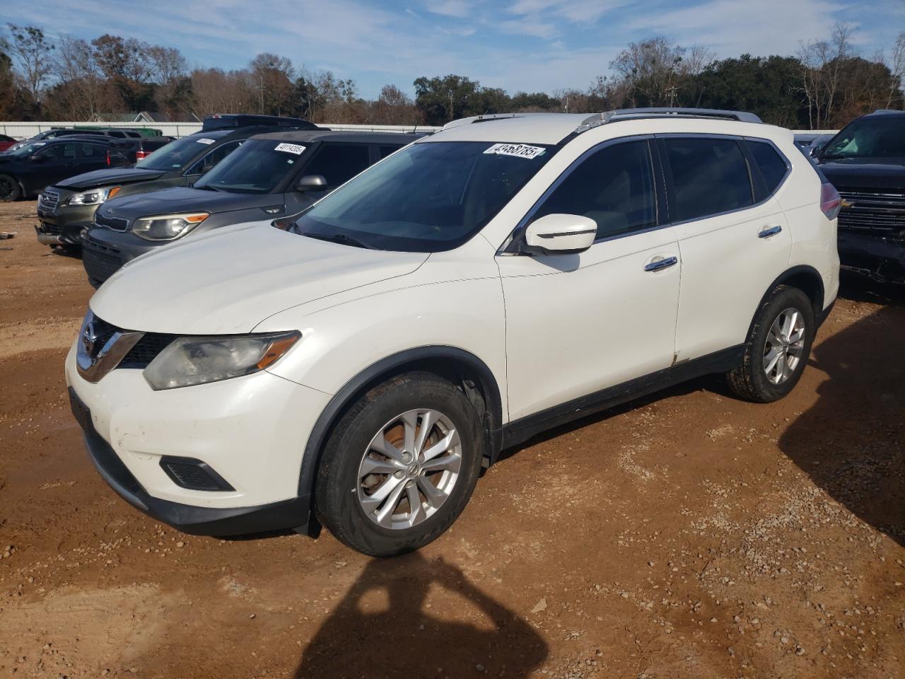 2016 Nissan Rogue - Image 1