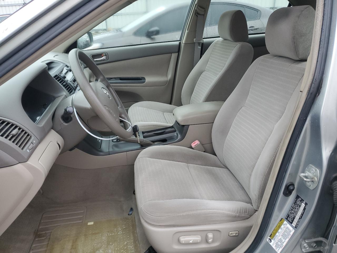 2005 Toyota Camry - Image 7