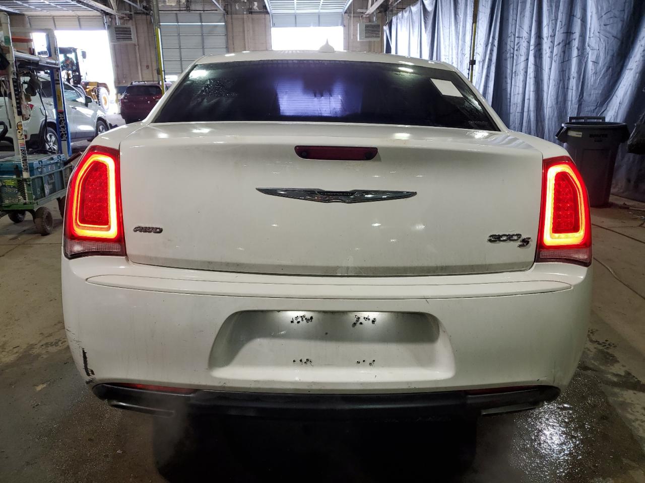 2020 Chrysler 300 - Image 6