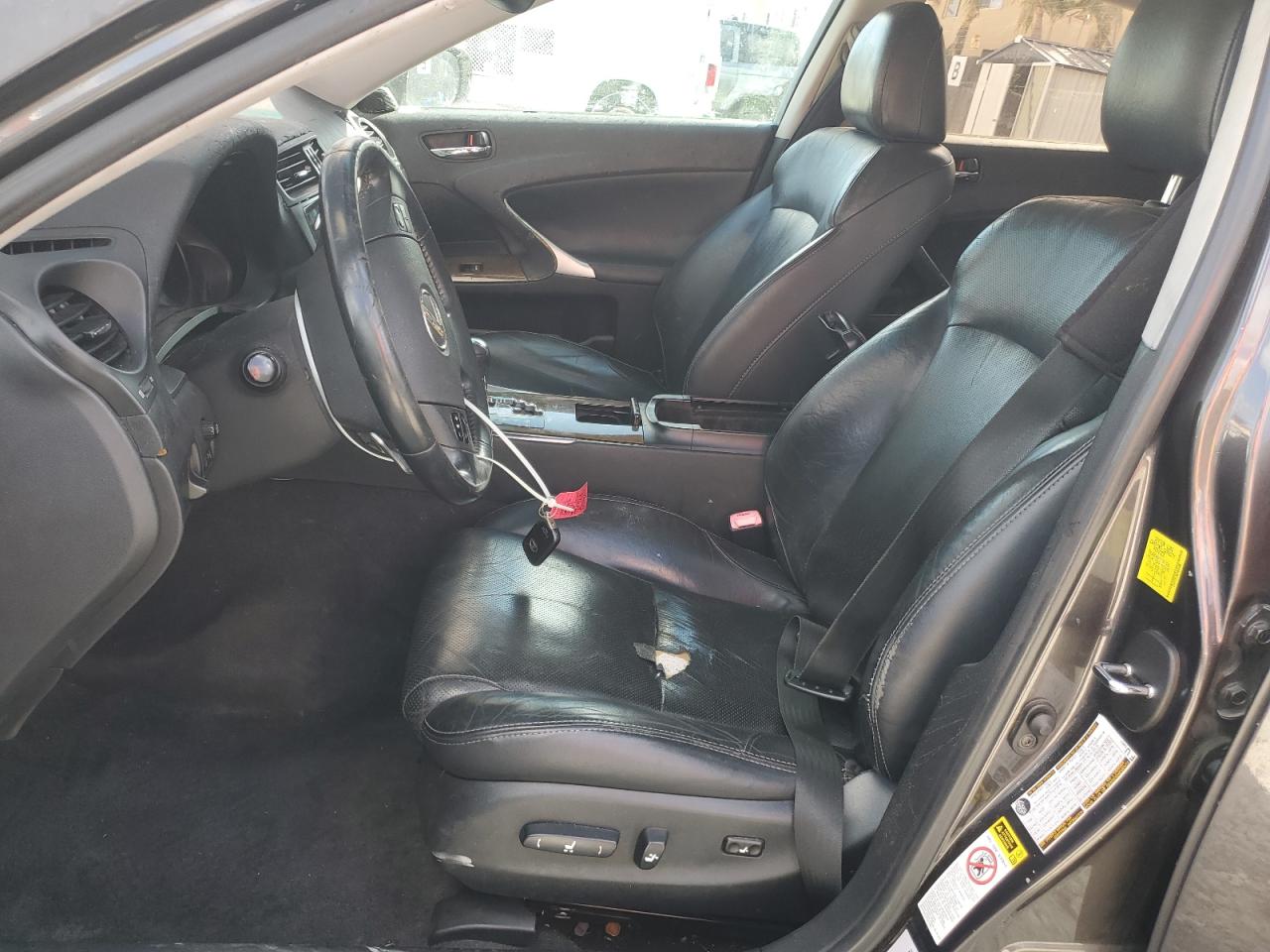 2010 Lexus IS - Image 7