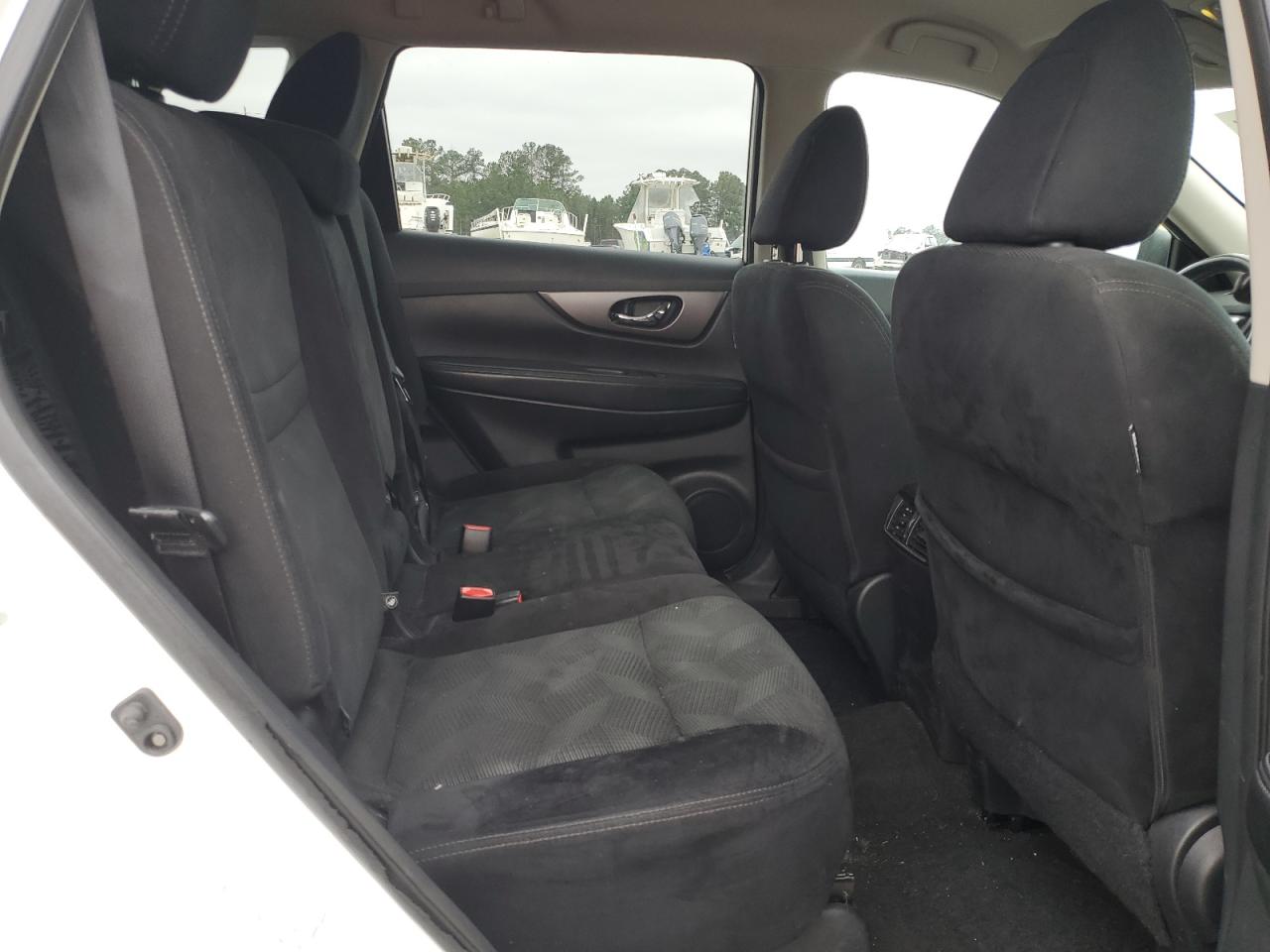 2016 Nissan Rogue - Image 11