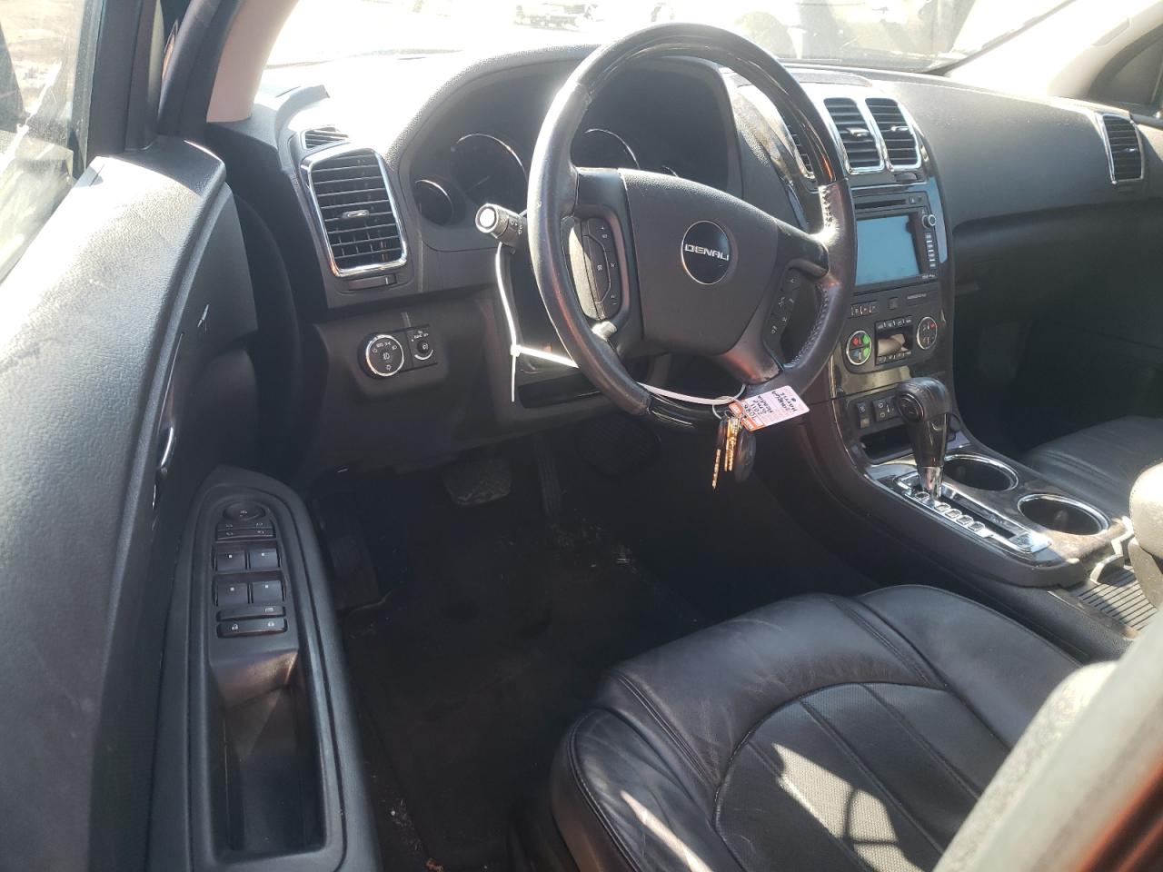 2011 GMC Acadia - Image 8