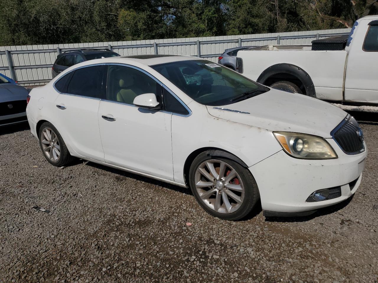 2013 Buick Verano - Image 4