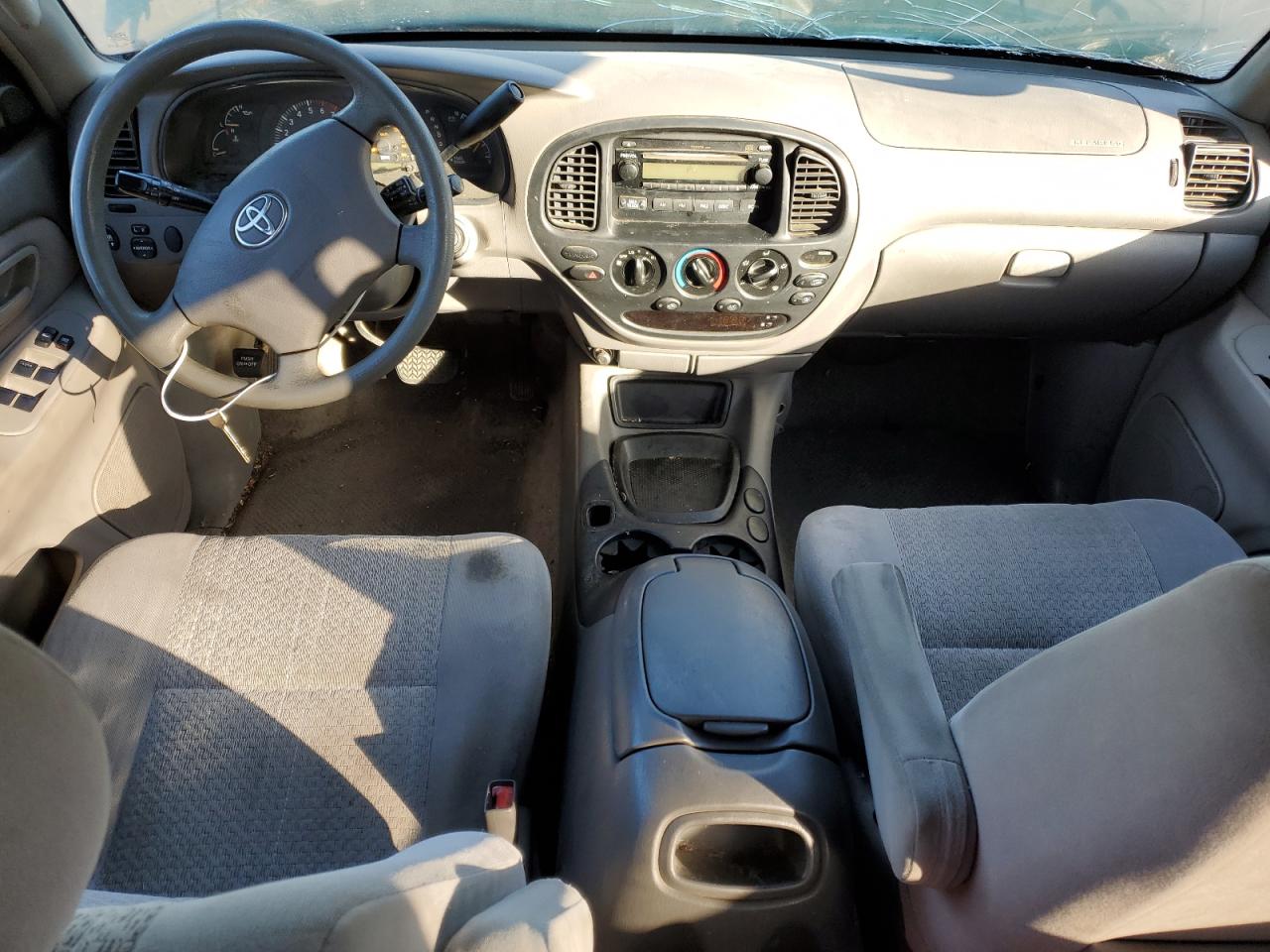 2004 Toyota Tundra - Image 8