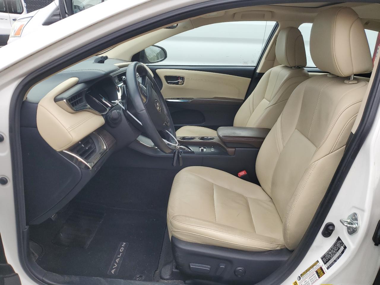 2014 Toyota Avalon - Image 7