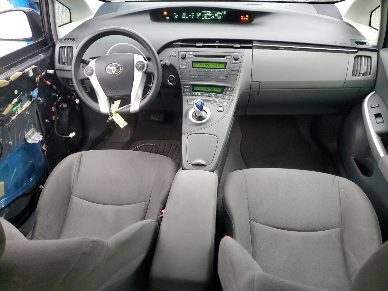 2011 Toyota Prius - Image 8