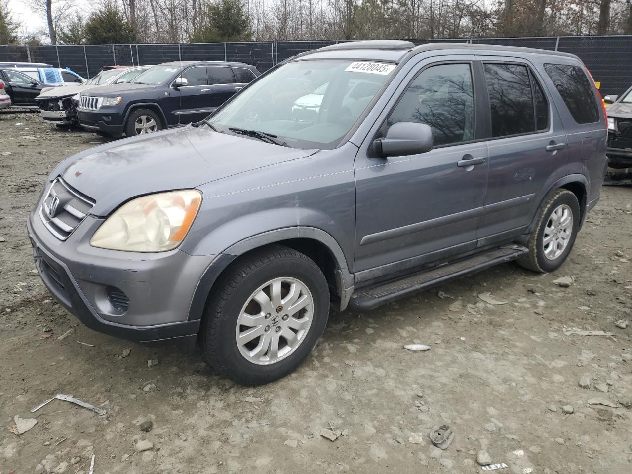 2005 Honda CR-V - Image 1