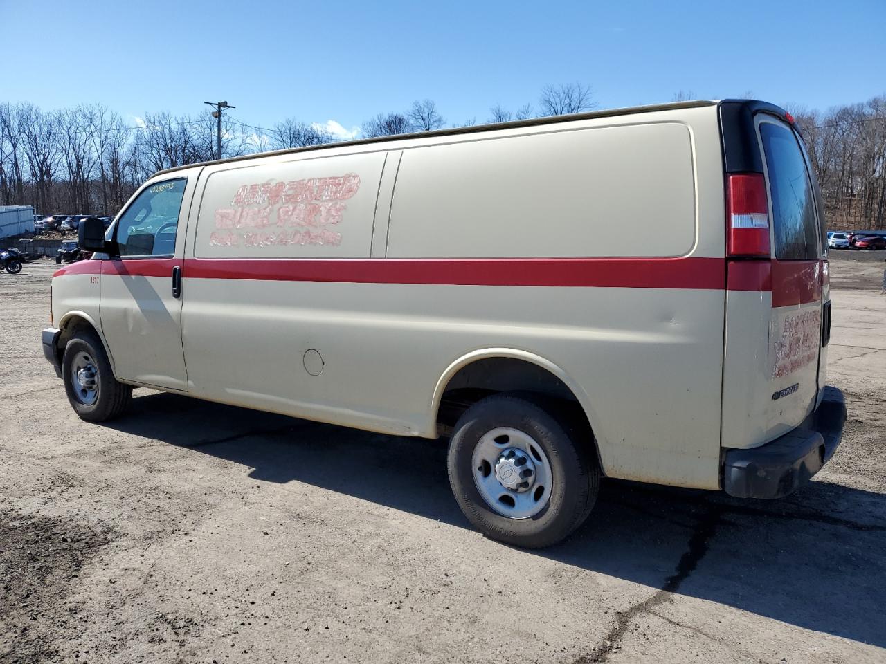 2017 Chevrolet Express - Image 2