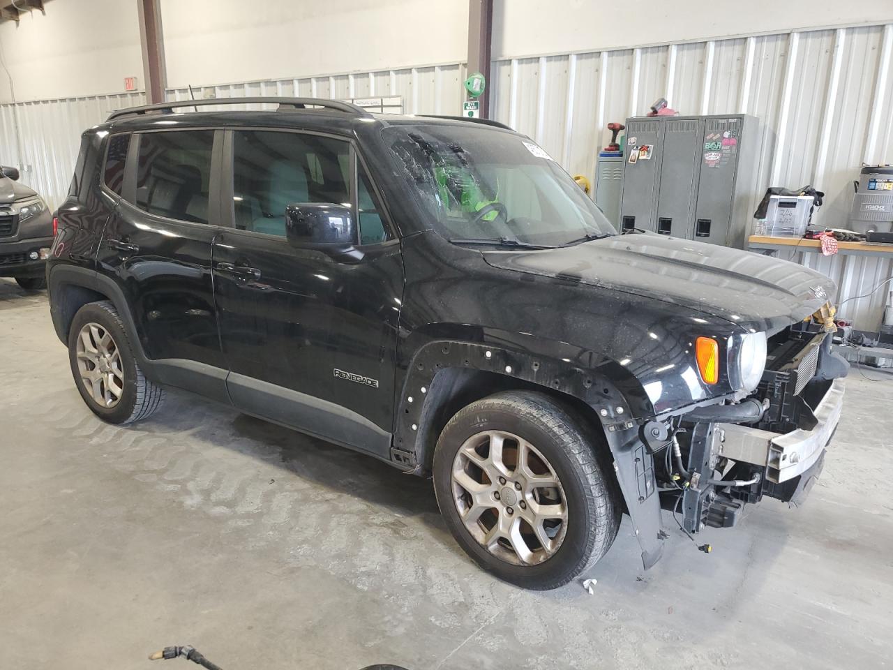 2018 Jeep Renegade - Image 4