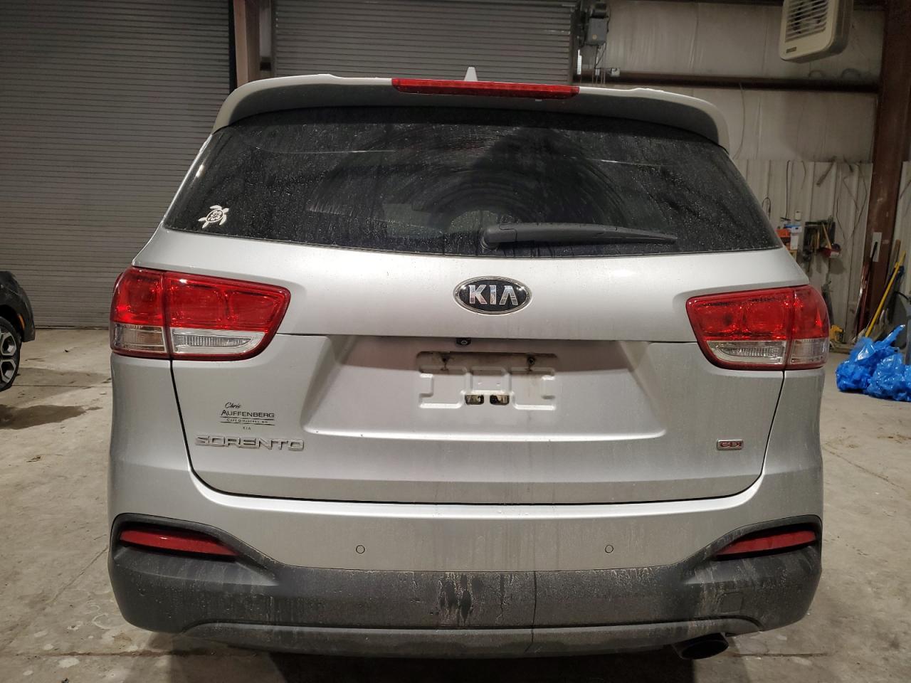 2016 Kia Sorento - Image 6