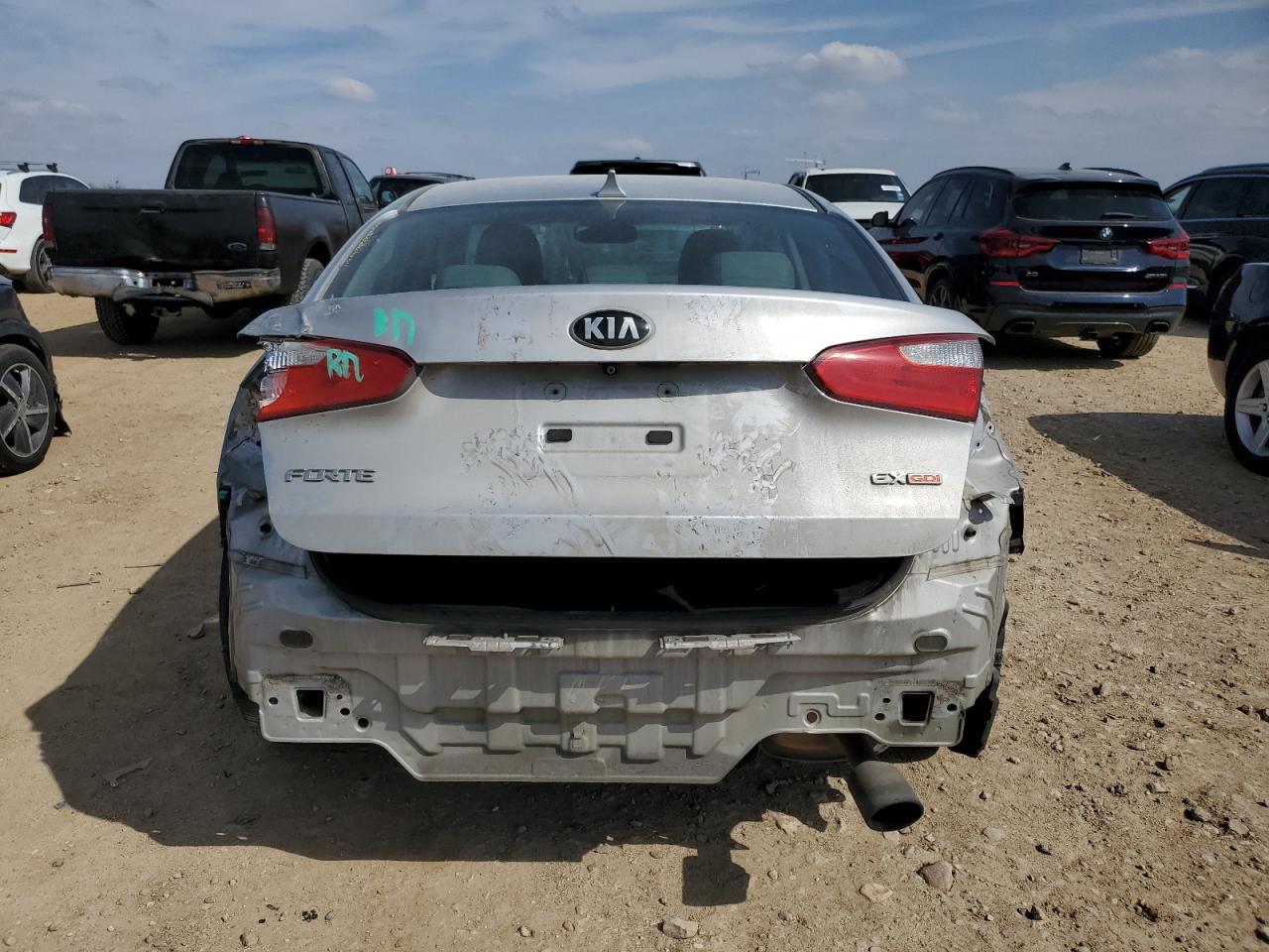 2016 Kia Forte - Image 6