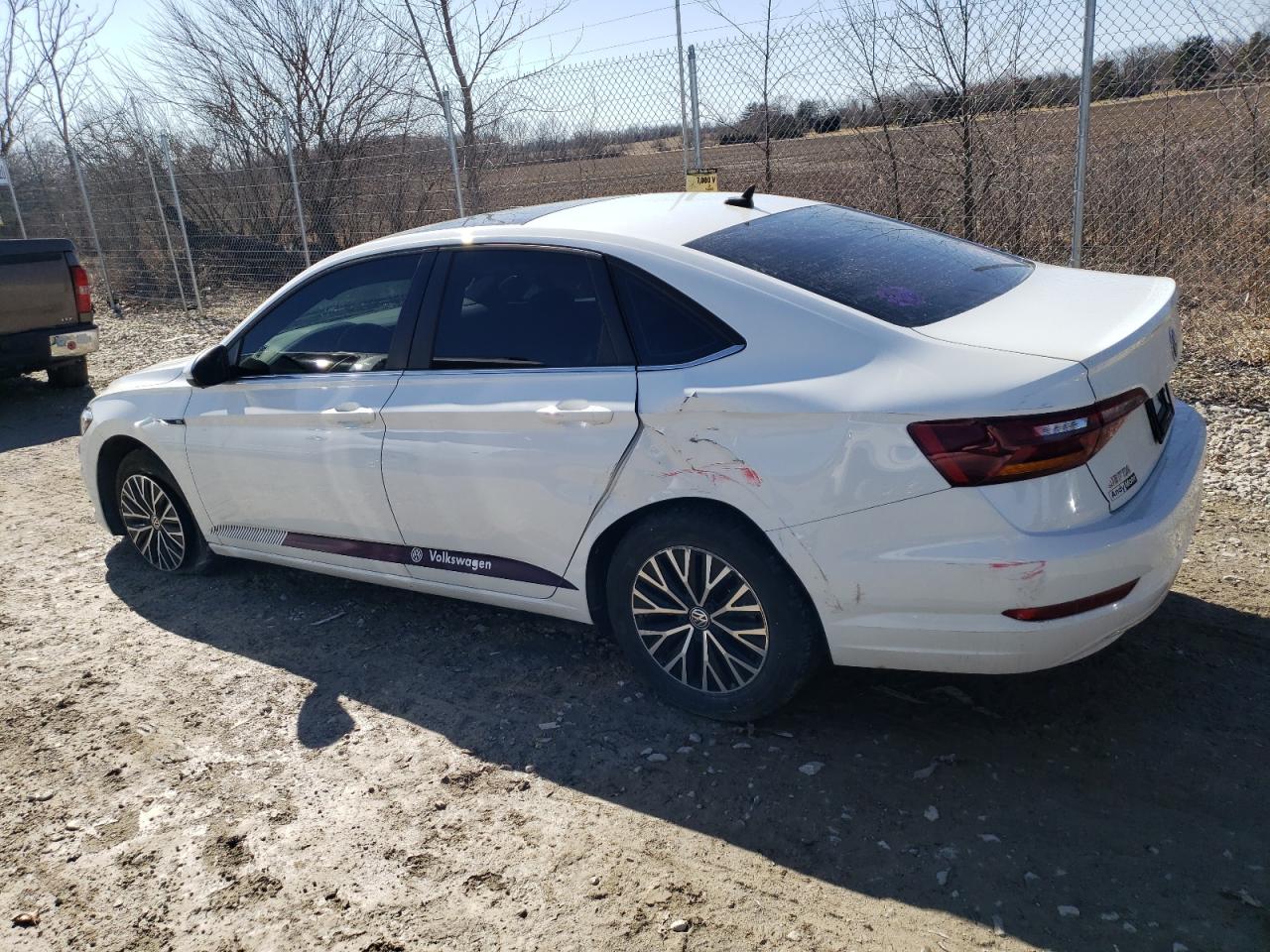 2019 Volkswagen Jetta - Image 2