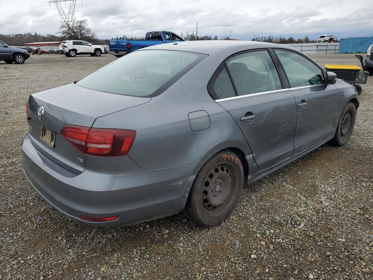 2017 Volkswagen Jetta - Image 3