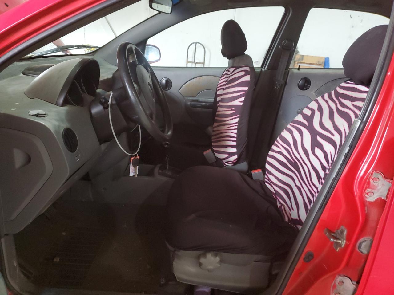 2004 Chevrolet Aveo - Image 7