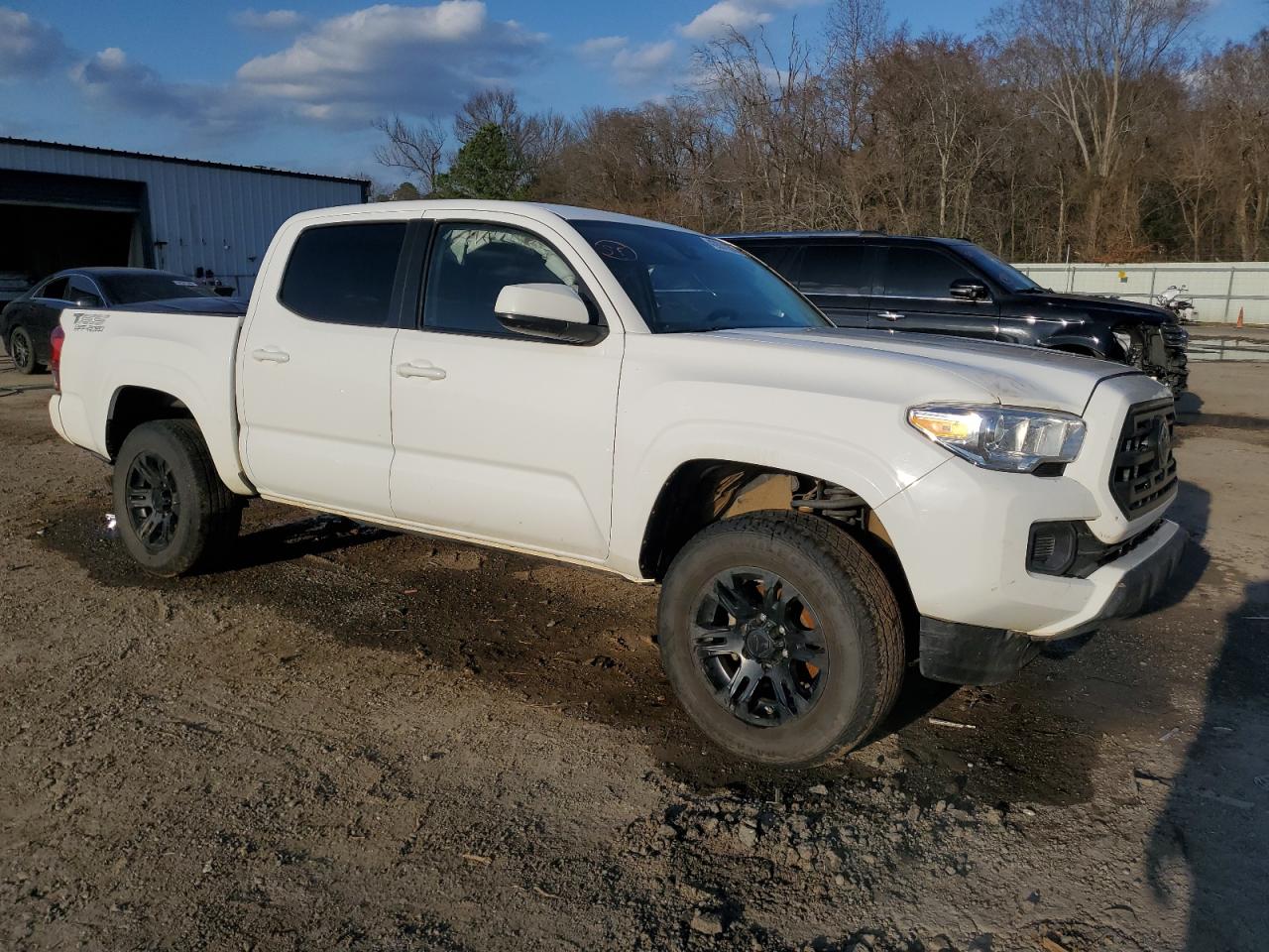 2019 Toyota Tacoma - Image 4