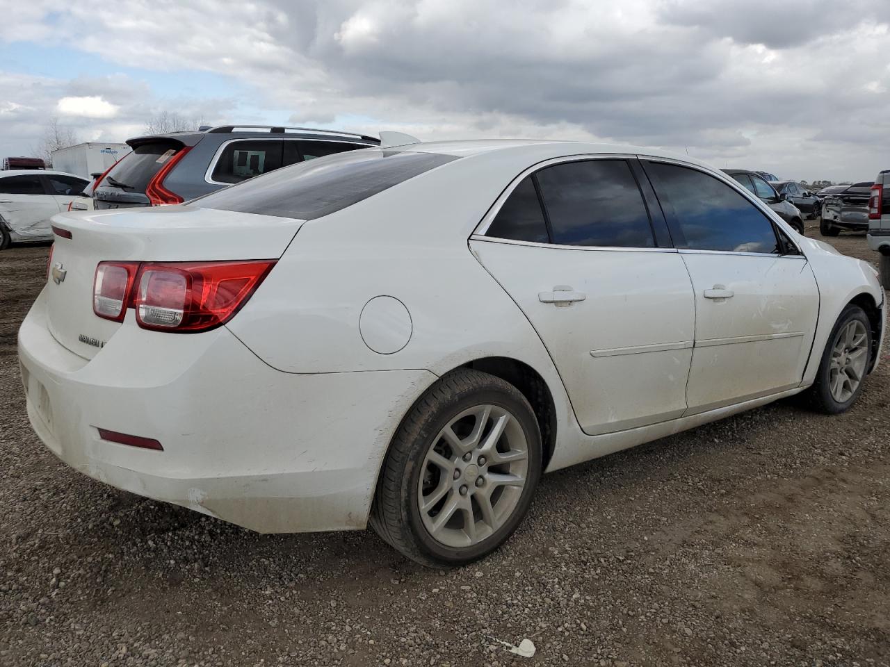 2016 Chevrolet Malibu - Image 3