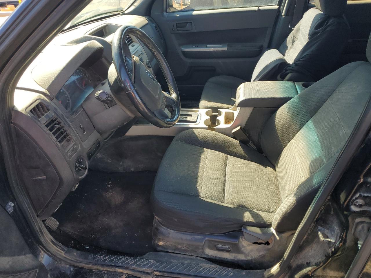 2010 Ford Escape - Image 7