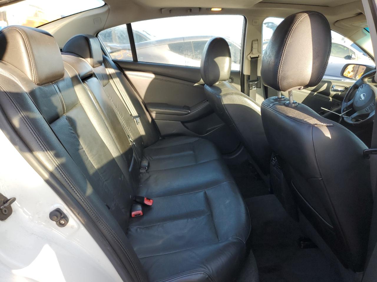 2010 Nissan Altima - Image 10
