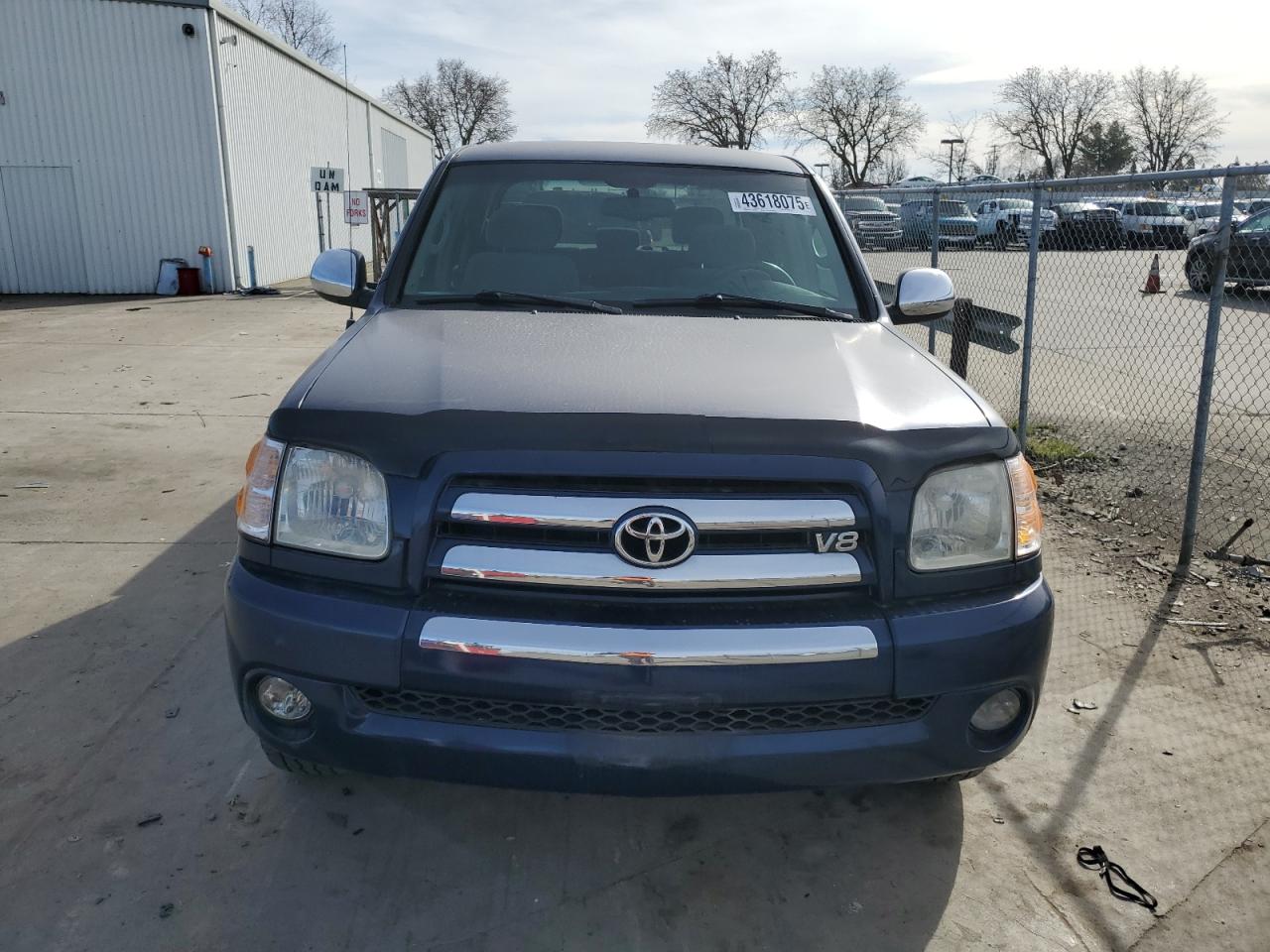 2004 Toyota Tundra - Image 5