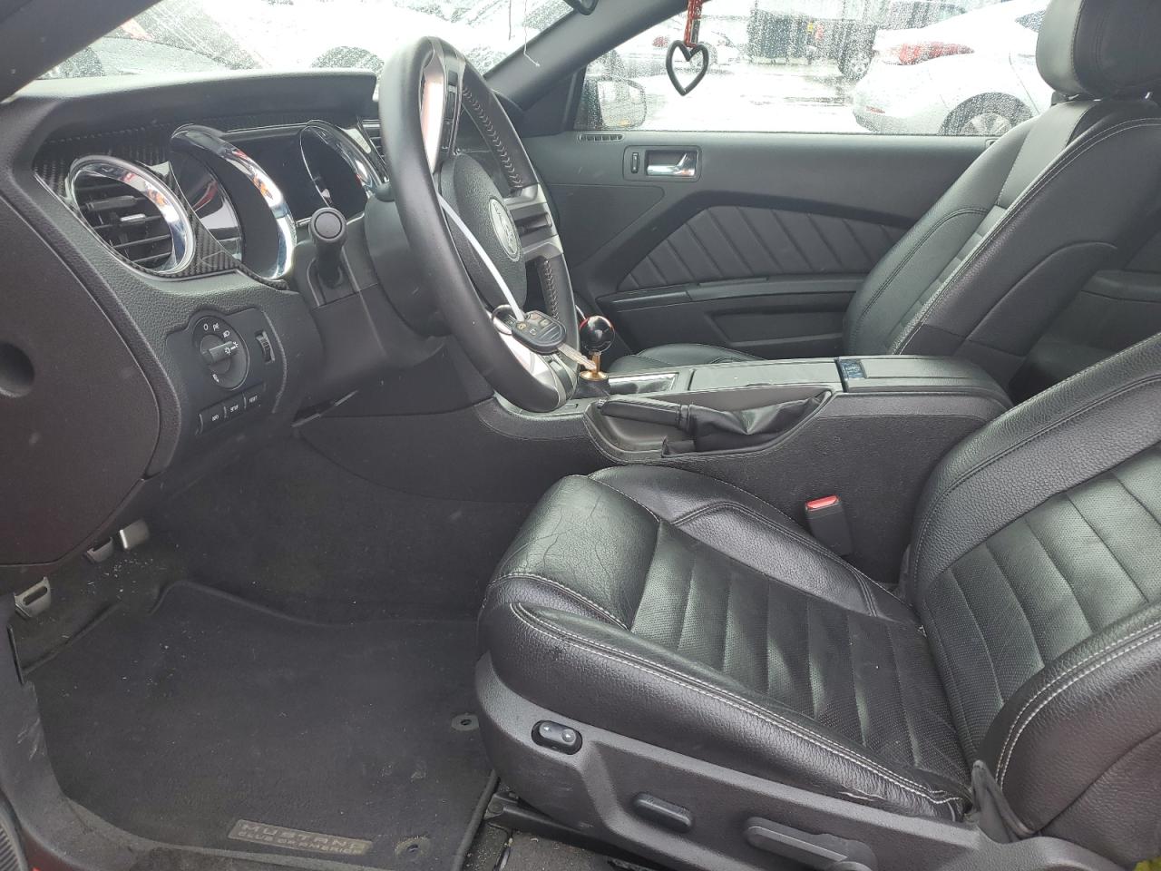 2012 Ford Mustang - Image 7