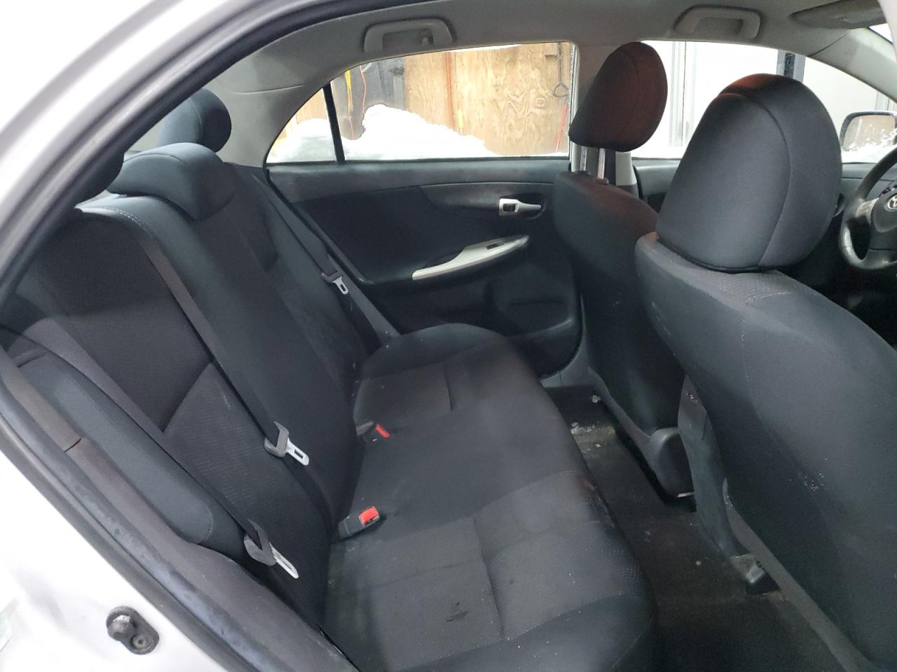 2010 Toyota Corolla - Image 10