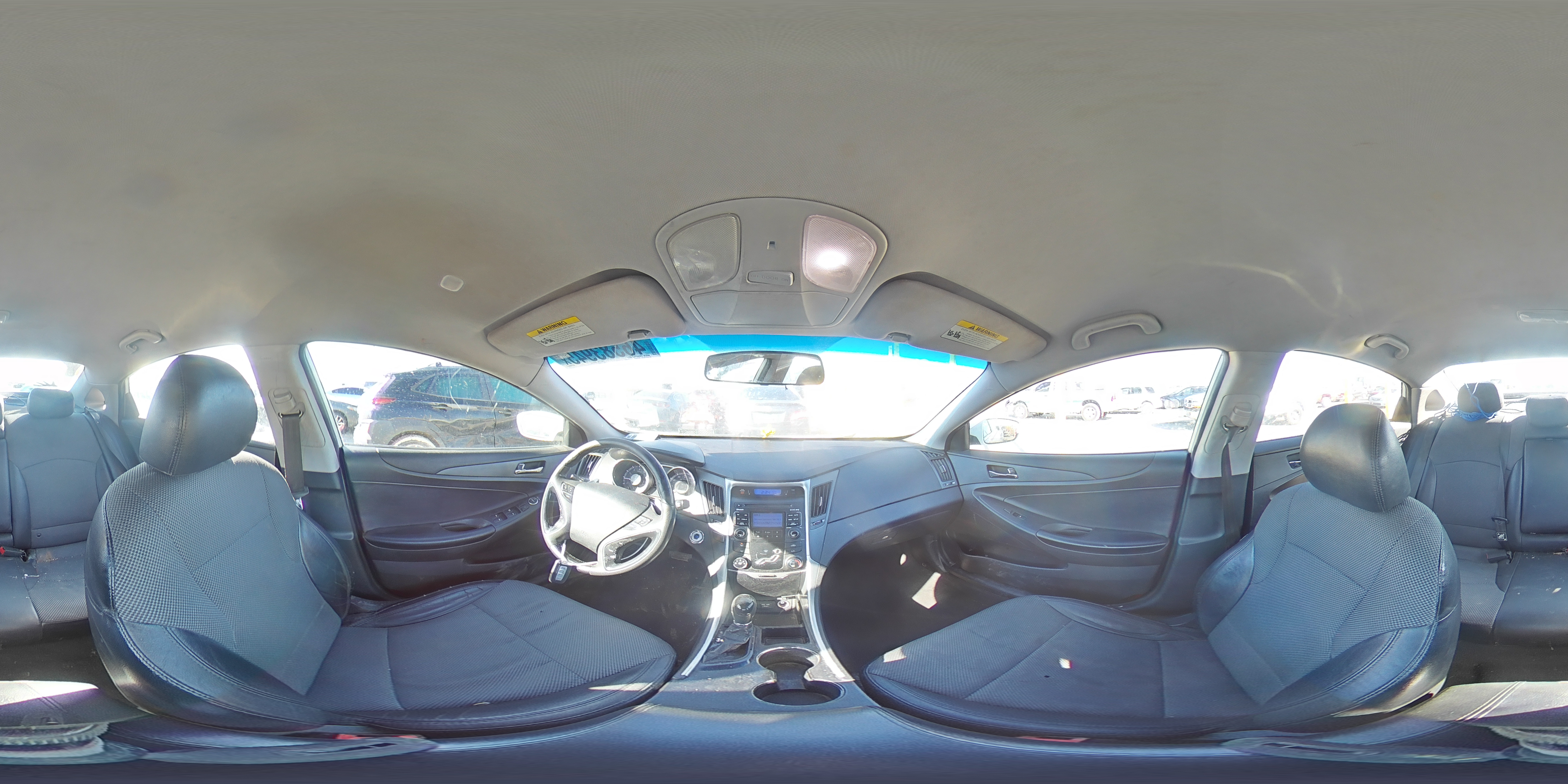 2011 Hyundai Sonata - Image 13