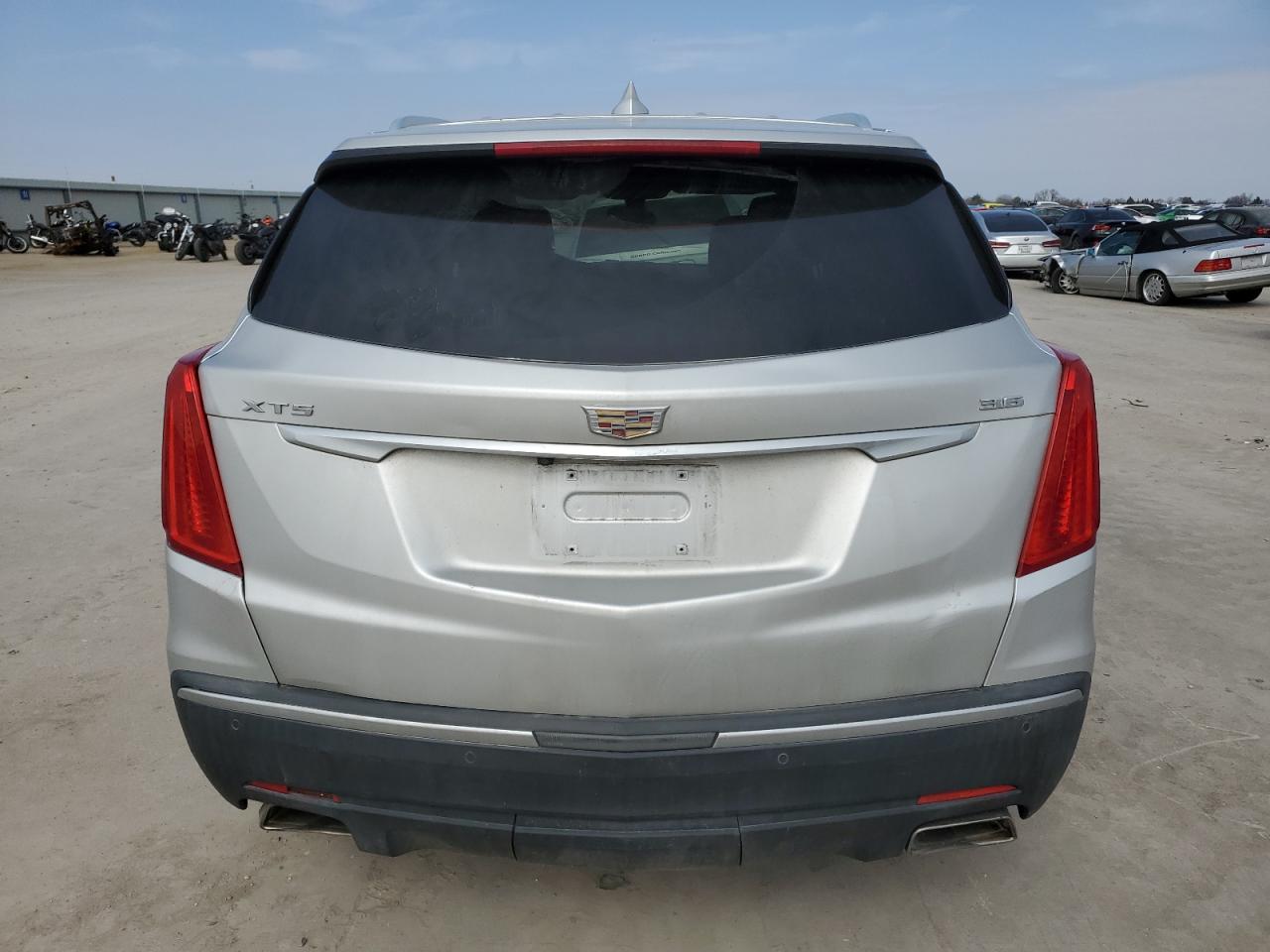 2018 Cadillac XT5 - Image 6