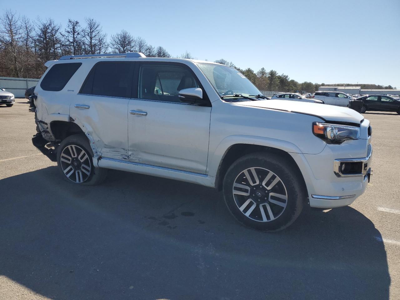 2019 Toyota 4Runner - Image 4
