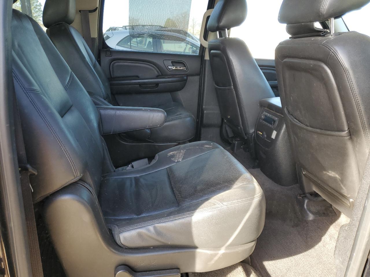 2012 GMC Yukon - Image 11