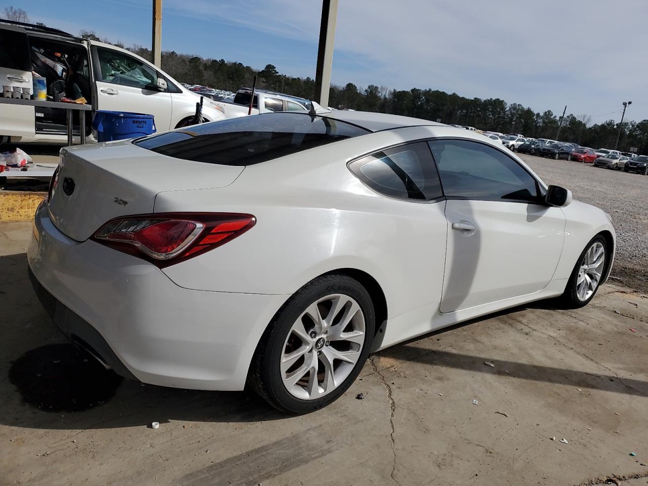 2013 Hyundai Genesis Coupe - Image 3