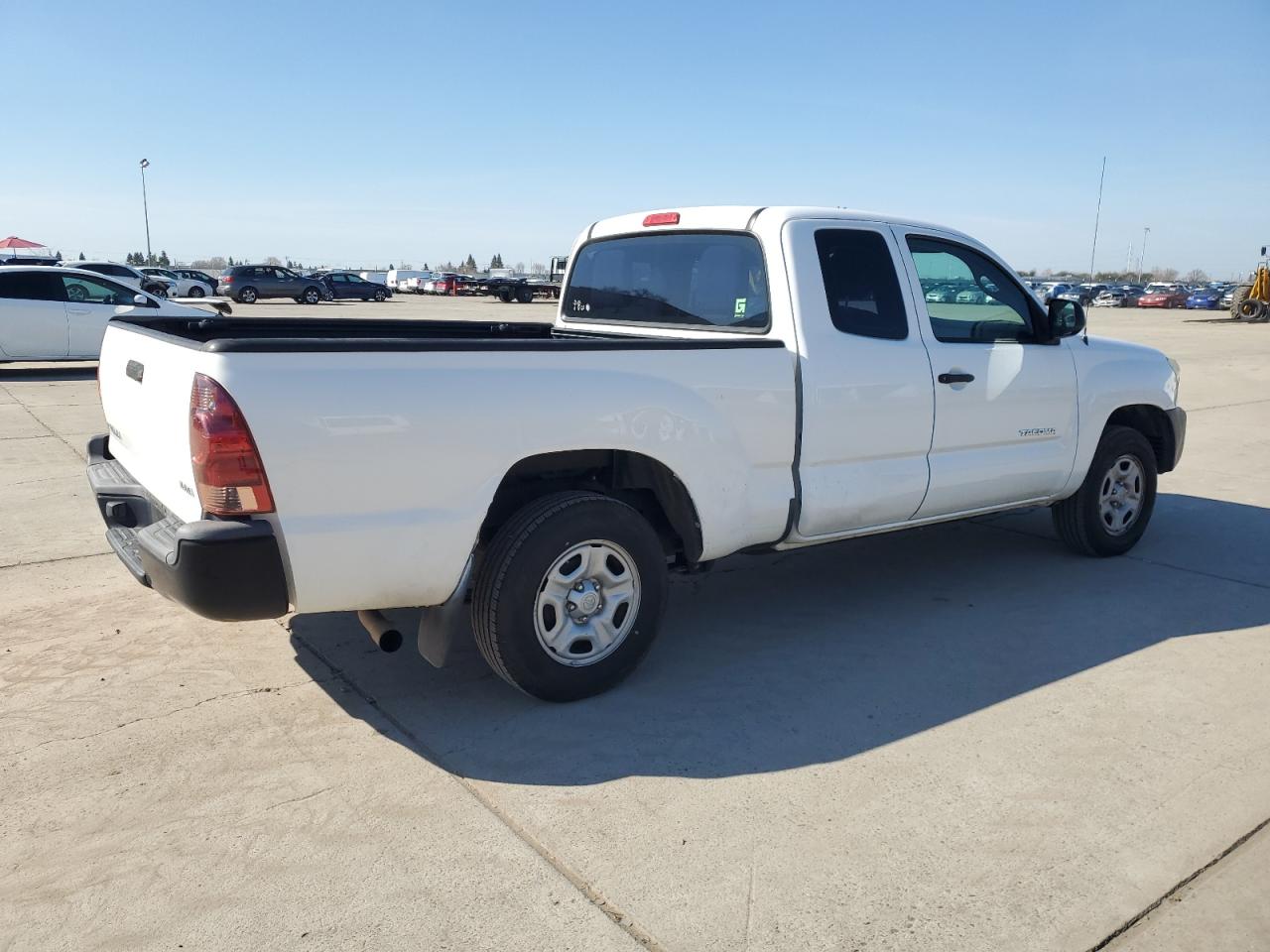 2013 Toyota Tacoma - Image 3