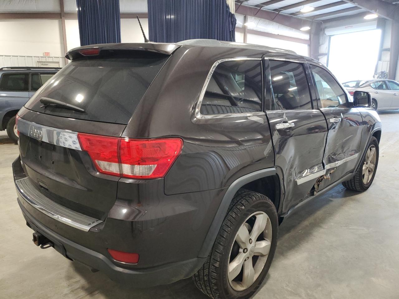 2012 Jeep Grand Cherokee - Image 3