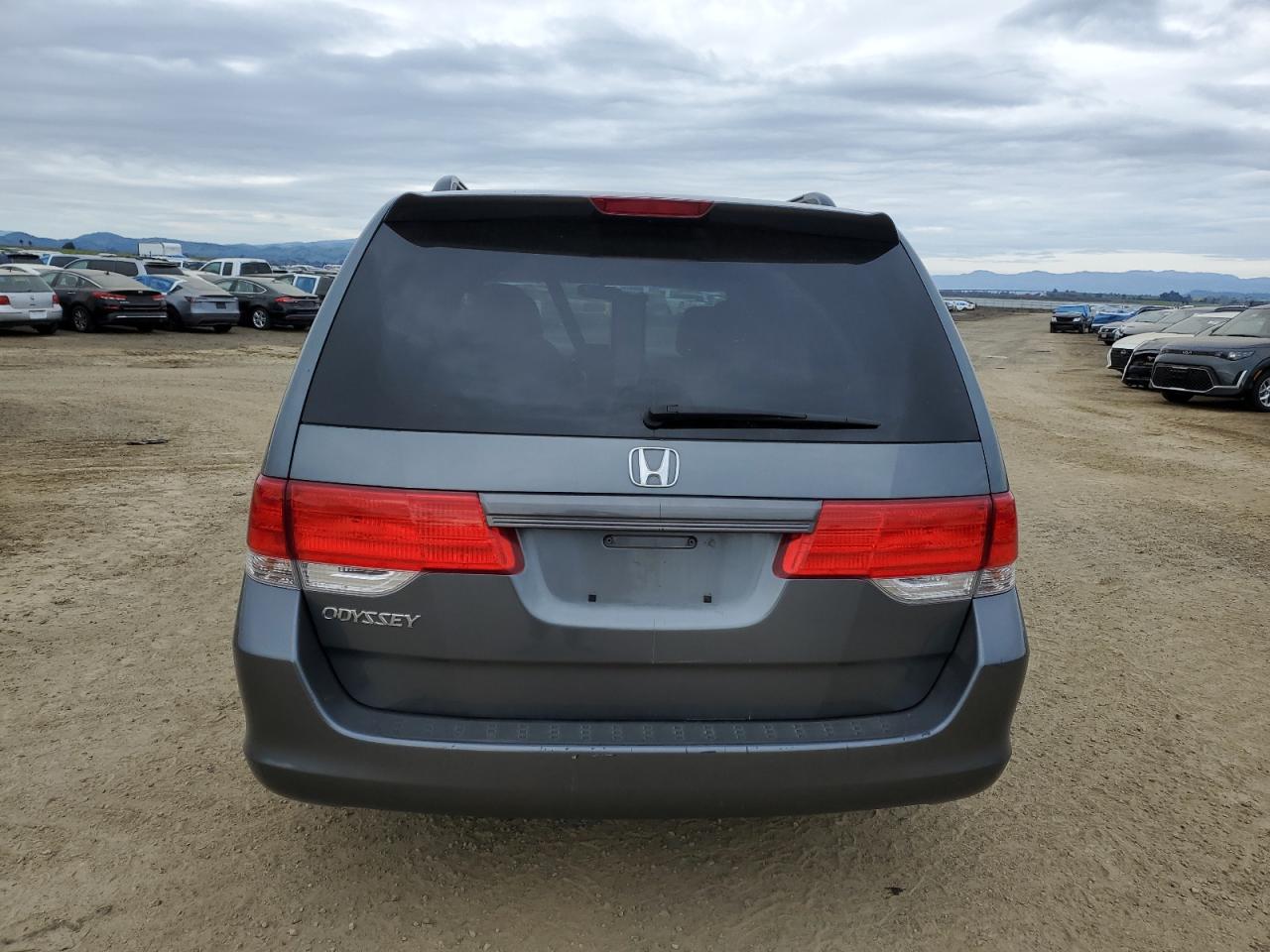 2010 Honda Odyssey - Image 6