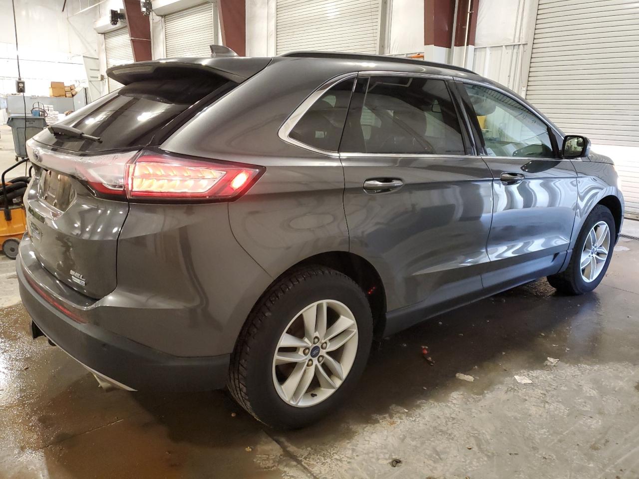 2016 Ford Edge - Image 3