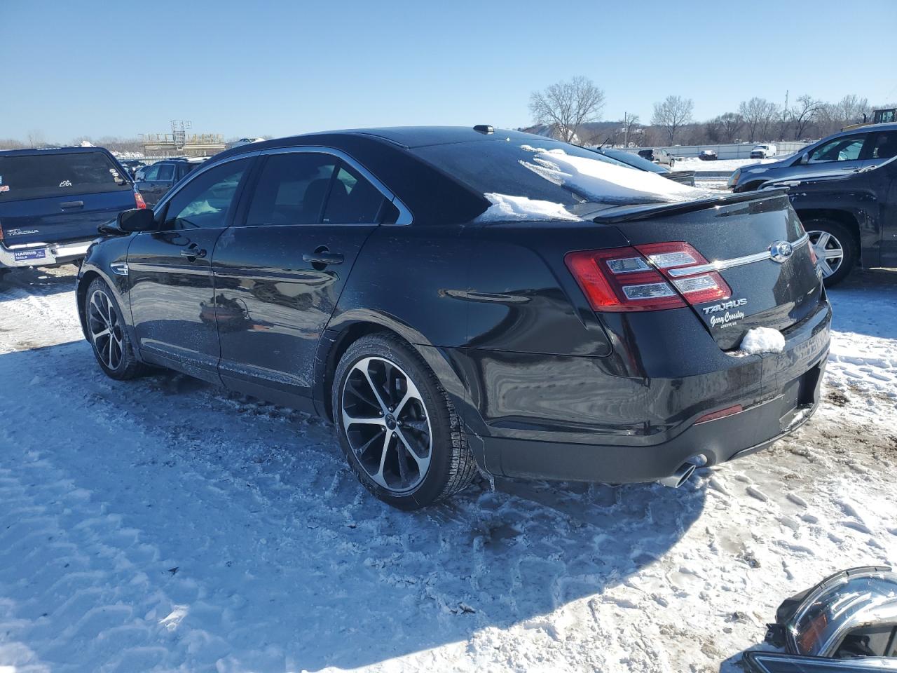 2015 Ford Taurus - Image 2