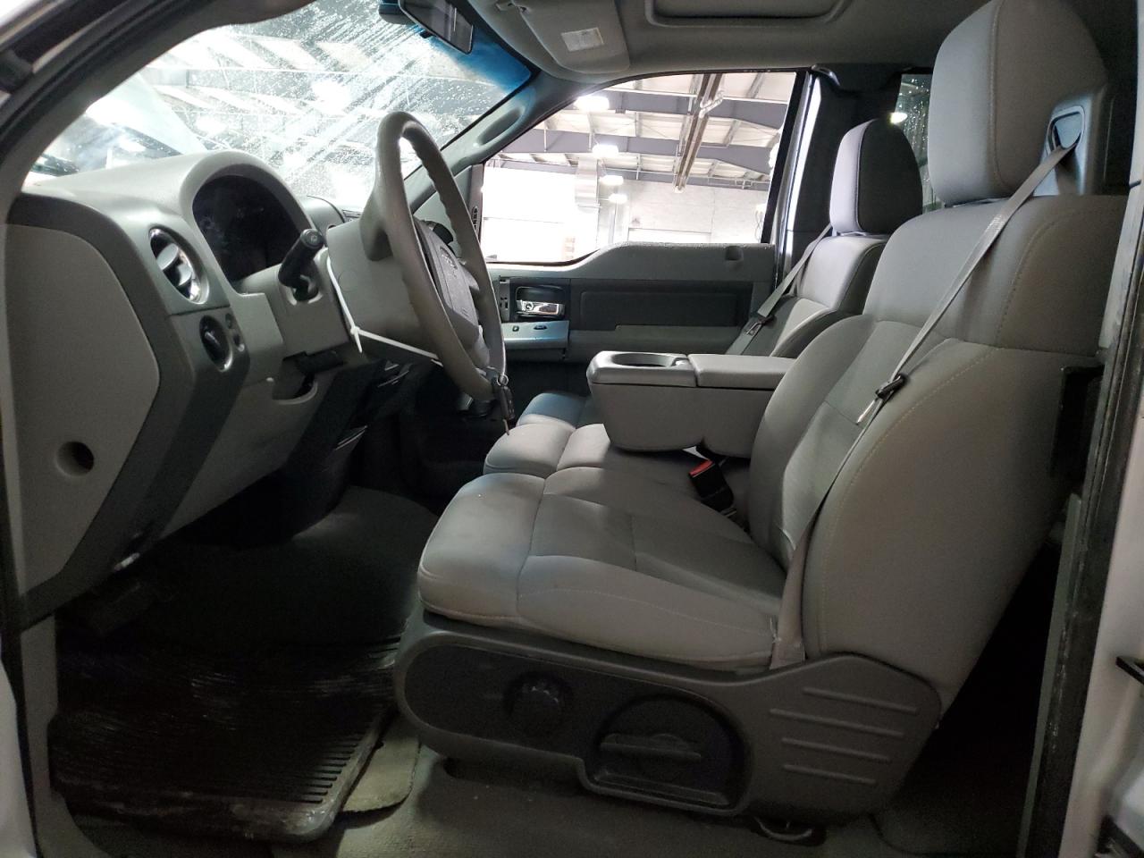 2005 Ford F-150 - Image 7