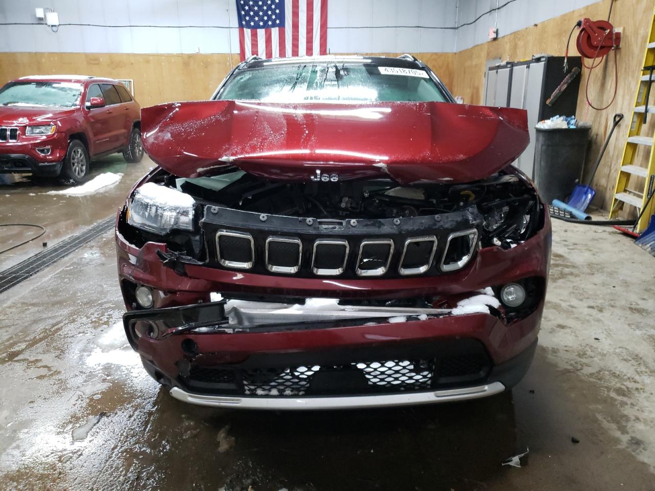 2022 Jeep Compass - Image 5