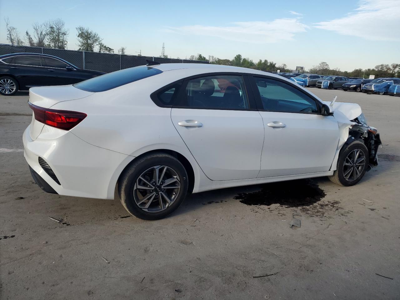 2023 Kia Forte - Image 3