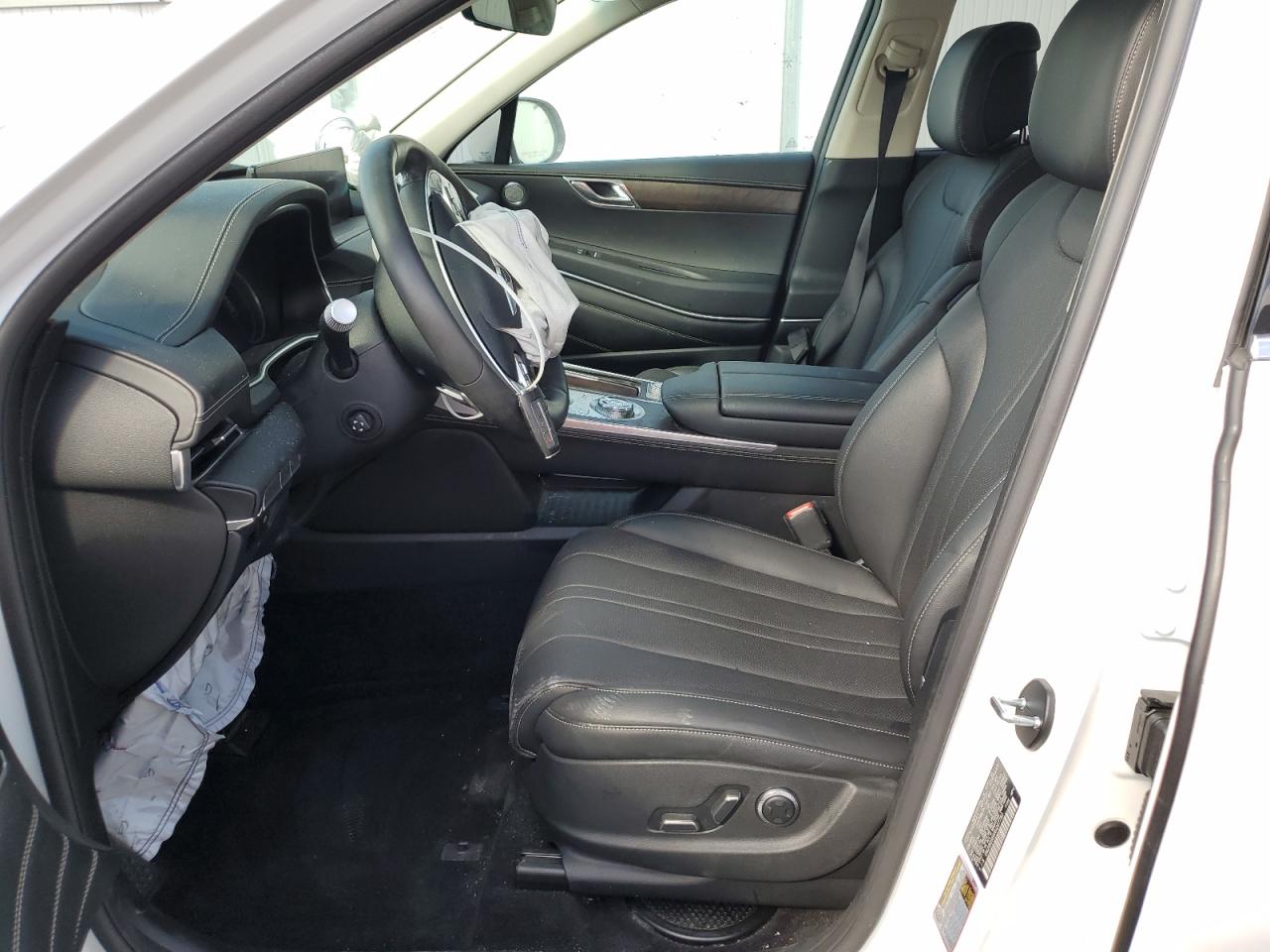 2024 Genesis GV80 - Image 7