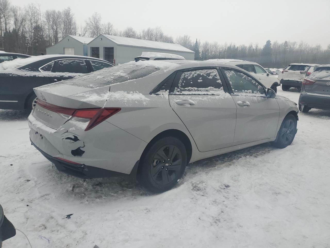 2023 Hyundai Elantra - Image 3