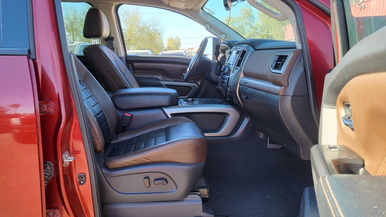 2017 Nissan Titan - Image 5