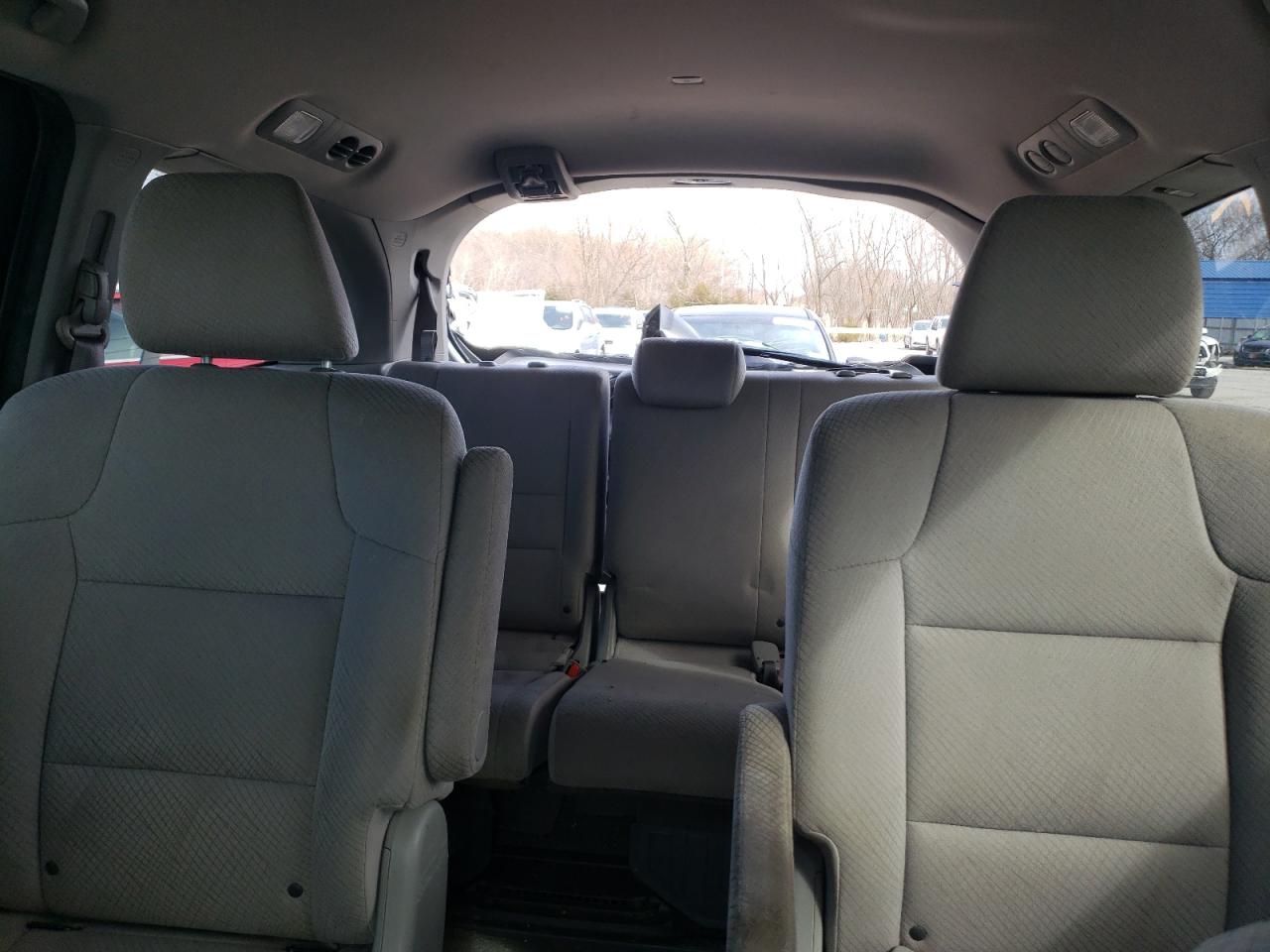 2015 Honda Odyssey - Image 10
