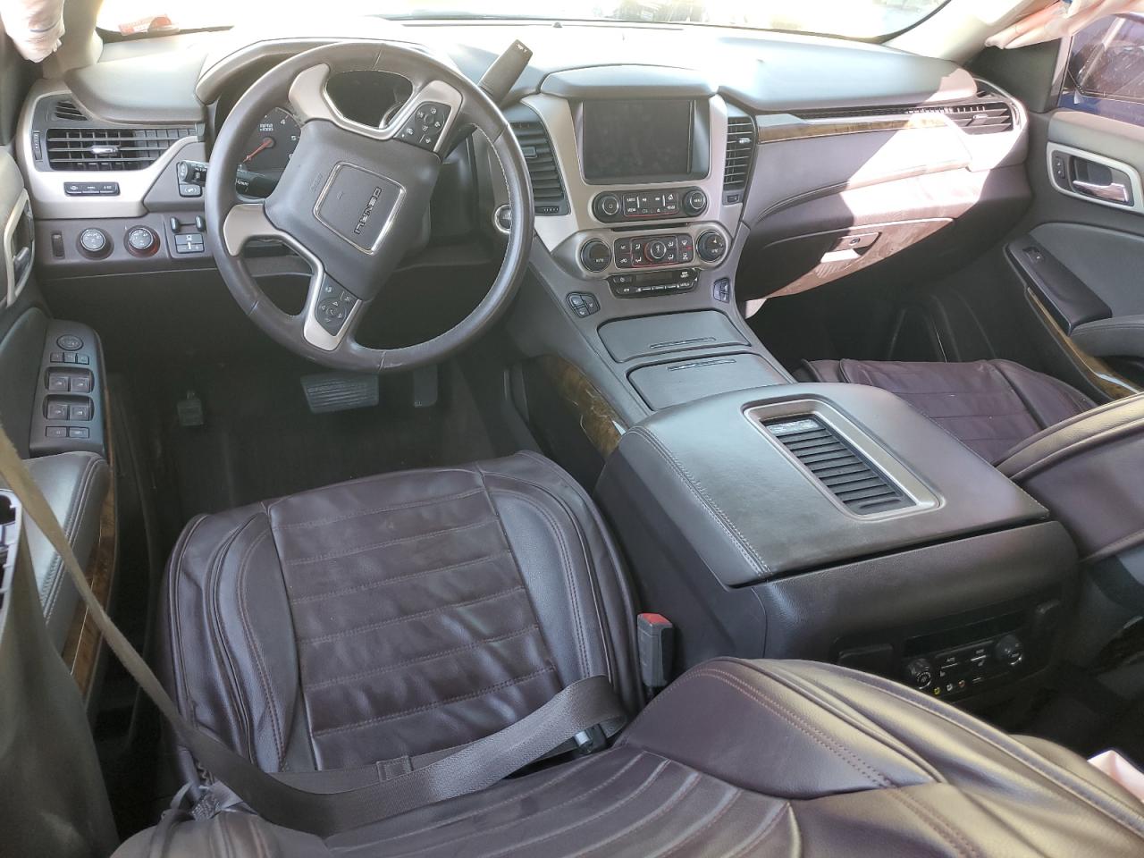 2015 GMC Yukon - Image 8