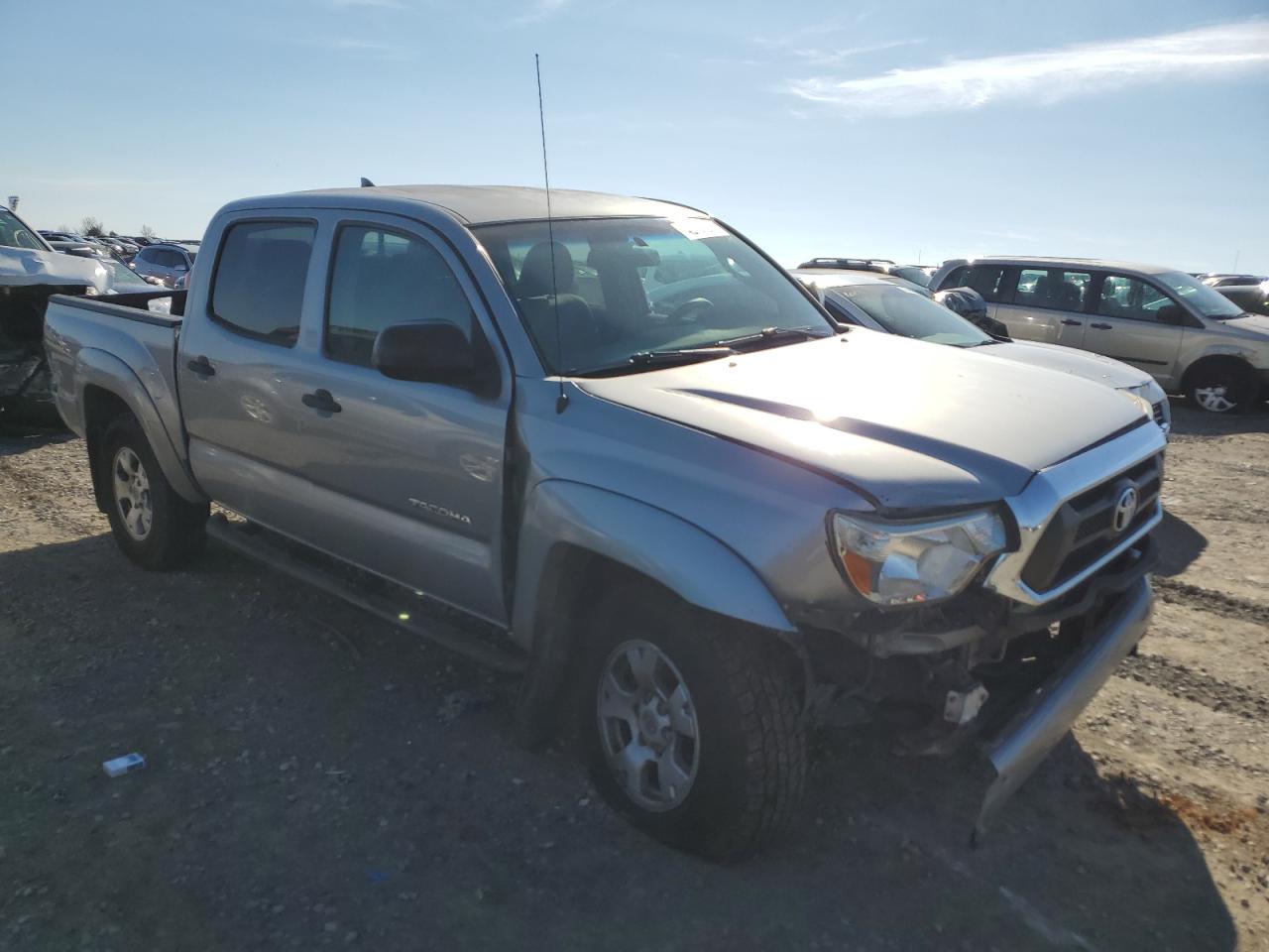 2015 Toyota Tacoma - Image 4