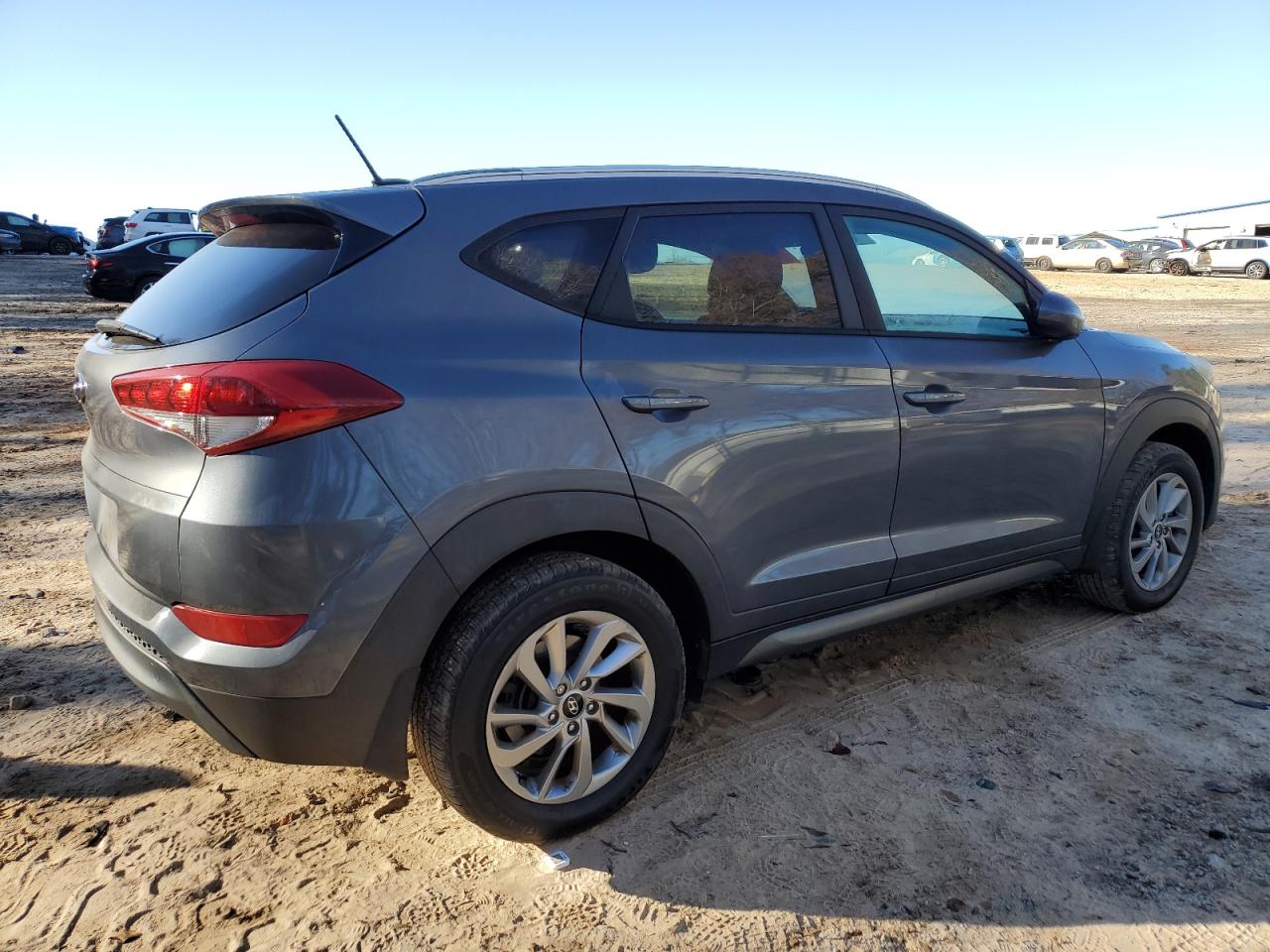2016 Hyundai Tucson - Image 3