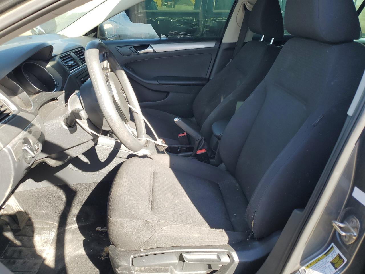 2015 Volkswagen Jetta - Image 7