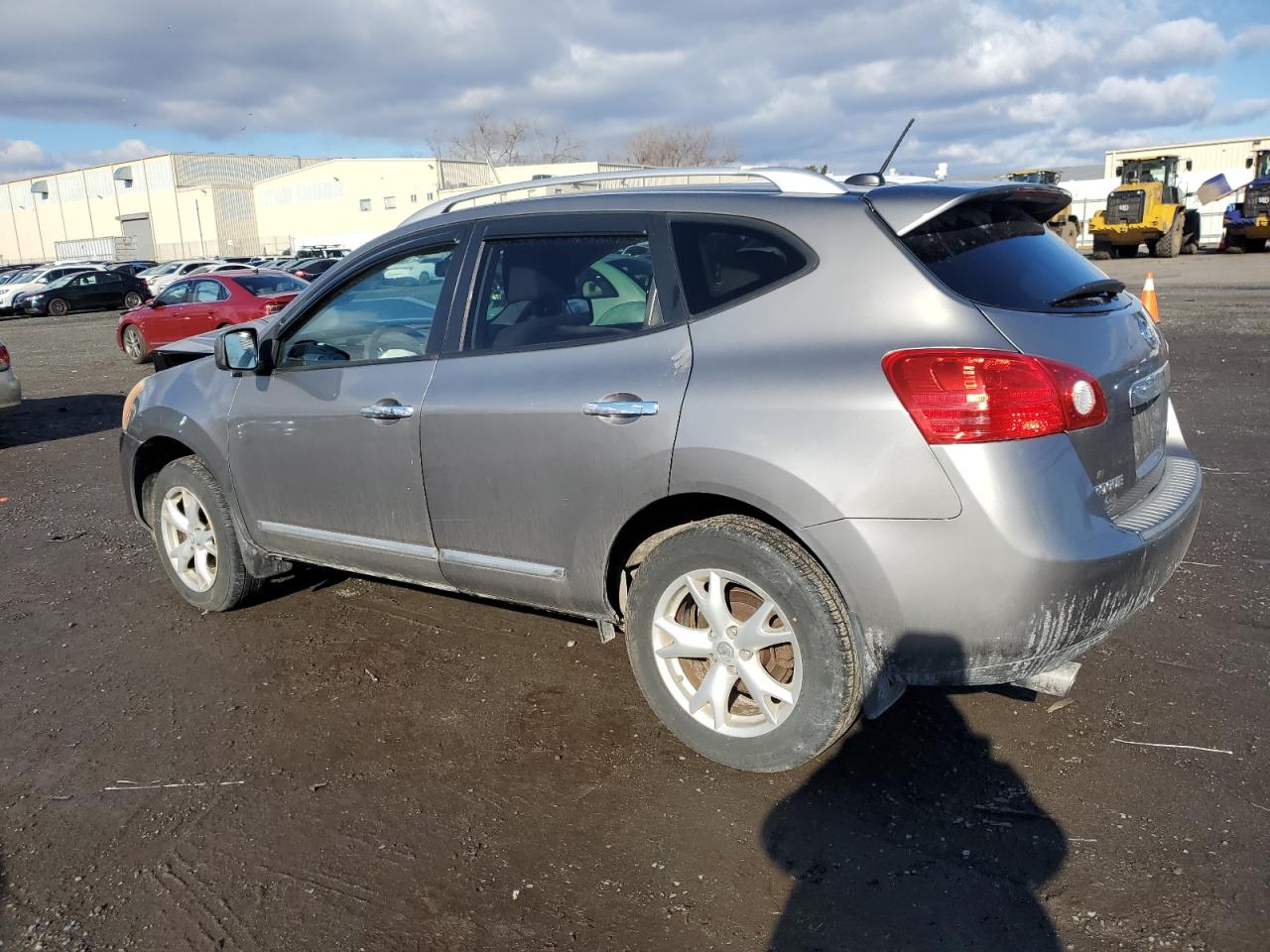 2011 Nissan Rogue - Image 2