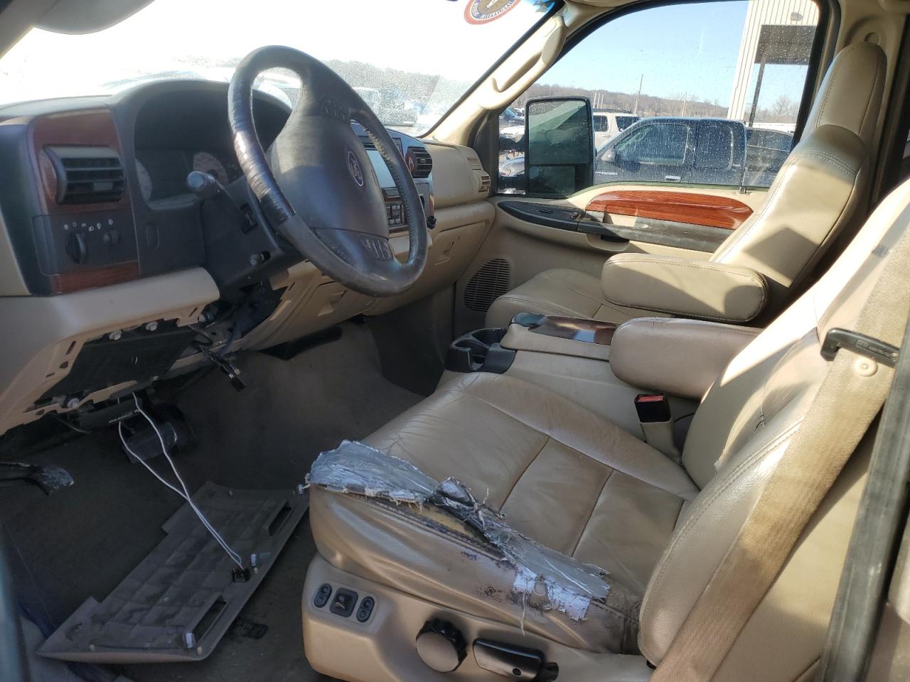 2006 Ford F250 - Image 7