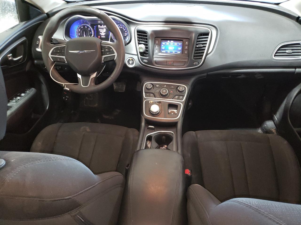 2016 Chrysler 200 - Image 8